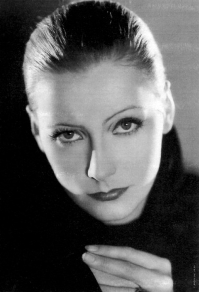 Greta Garbo fotografata nel 1932 da Clarence Sinclair Bull In quel